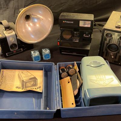 Cameras – Eastman Kodak Brownie, Kodak Brownie Hawkeye, Polaroid & Opta-Vue
