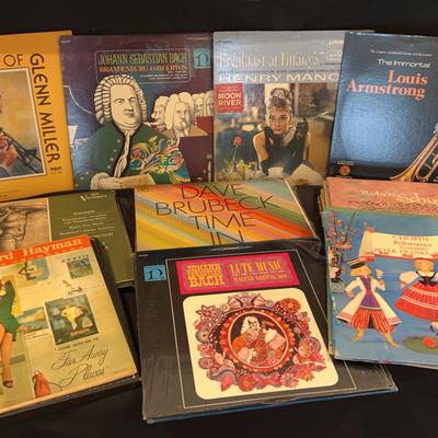 Albums (size 33 Lp’s) Glenn Miller, Louis Armstrong, Bach, Chopin And More