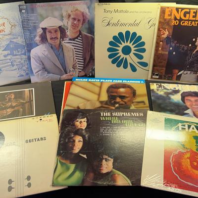 Albums (size 33 Lp’s) Christmas, Simon And Garfunkel, Engelbert, Miles Davis And More