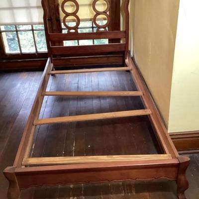 Twinsze Bed With Wooden Headboard Frame