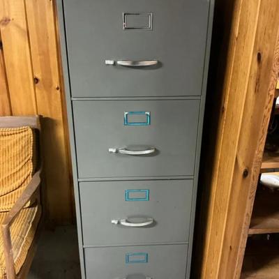 4-Drawer Metal Filing Cabinet 
