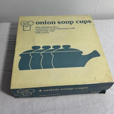 Old School 4-Piece Onion Soup Crock Set With Lisa
