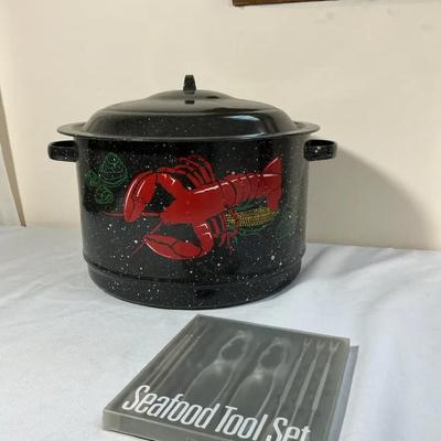 Lobster Stock Pot with Seafood Tool Set