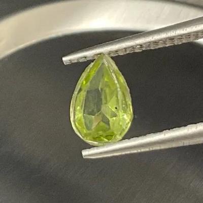 Natural Peridot Gemstones