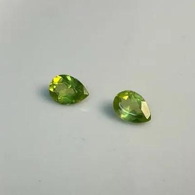 Peridot Gemstones