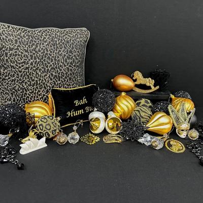 Black & Gold Christmas