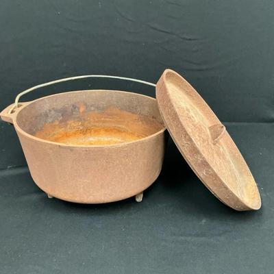 Iron Dutch Oven