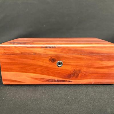 Lane Vintage Cedar Box