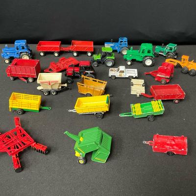 Toy Tractors & Farm Equipment 