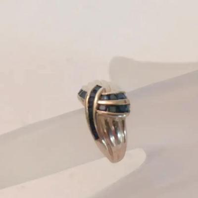 14k Gold & Sapphire Ring Size 6, 5 Gr
