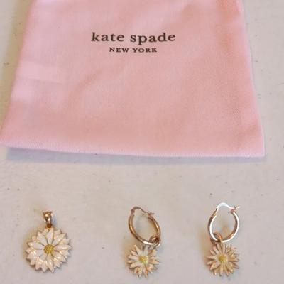 Kate Spade 10k Gold Daisy Pendant & Earrings Set, 4 G