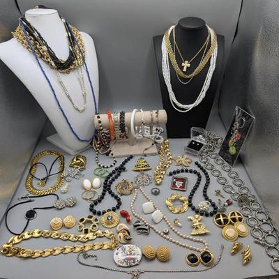 Cute & Classy Costume Jewelry 