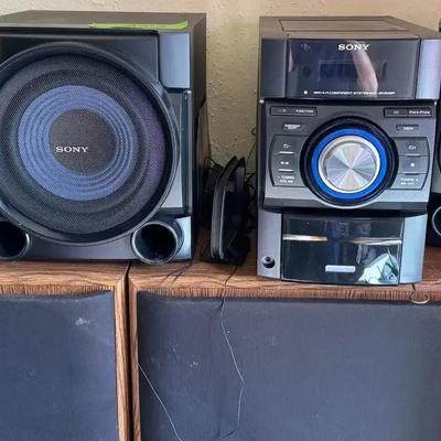 Lot 105:  Sony Mini Hi-Fi Stereo System with Dual Speakers