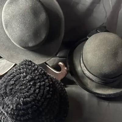 Lot 118: Lot of 3 Vintage Black Ladies’ Hats – Felt & Textured Styles