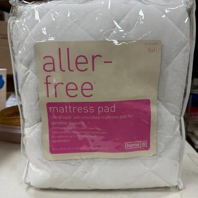 Lot 569: Aller-Free Mattress Pad - Full Size