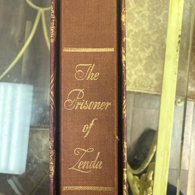Lot 567: 1966 Heritage Press The Prisoner of Zenda in Slipcase