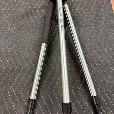 Lot 277: Quintaray QSX Digi Pro 8500 Tri Pod
