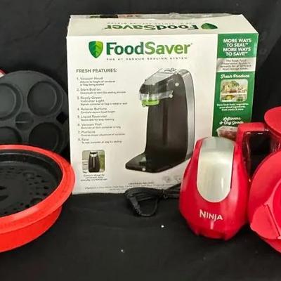 Like-New Kitchen Trio! Ninja Storm, FoodSaver & Range Mate Set
