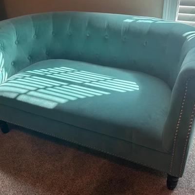 Vintage Blue Faux Velvet Loveseat 