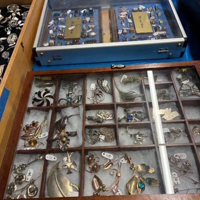 Sale Photo Thumbnail #30
