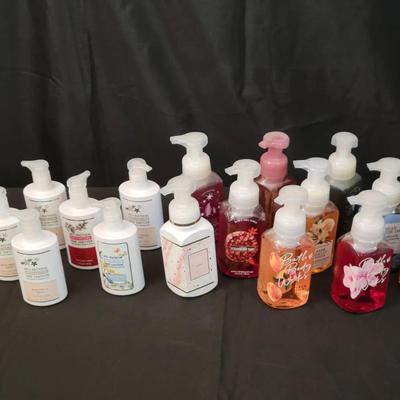Bath & Body Works Soaps & Sanitizers | 18 Bottles | Seasonal & Everyday Scents