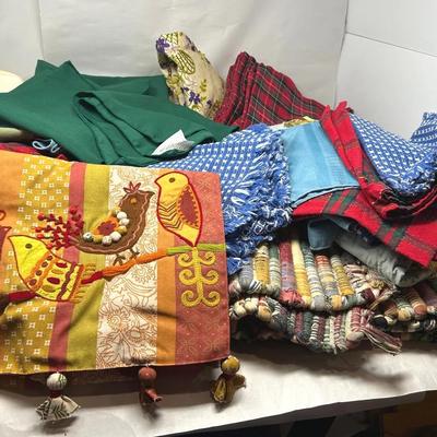 Table Linen Mystery Lot