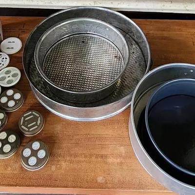 Vintage Kitchen! Bundt Pans, Spring Form Pans, Pastamatic Discs And Pie Tins