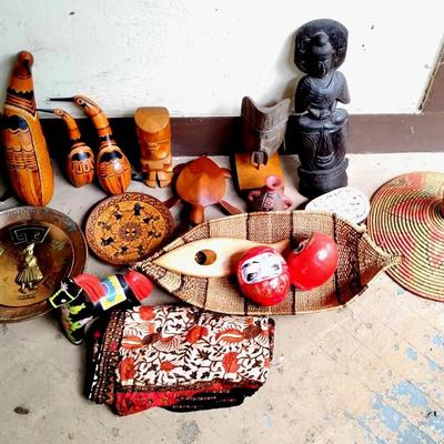 Worldly Decor 