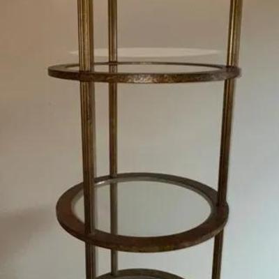 Round Shelf Display