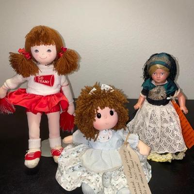 3 Collectible Dolls