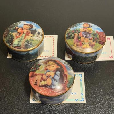Hummel 23kt Trim Collectors Music Boxes #2