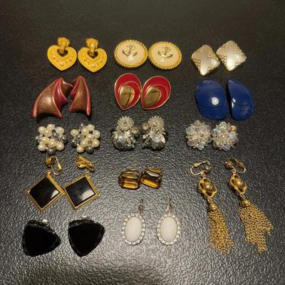 Vintage Clip On Earrings