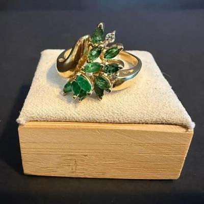 14K Yellow Gold Marquise Emerald & Diamond Ring 