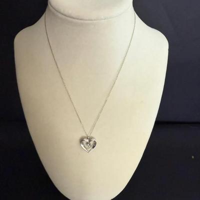 14K White Gold Heart Pendant Necklace with Diamond – Florentine Finish