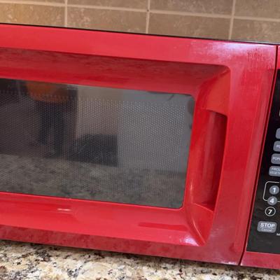 Red Microwave 700 Watt