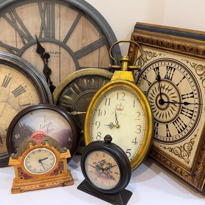 Lot of various Clocks
