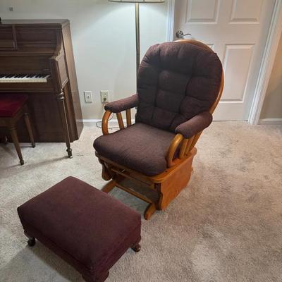 Very Comfy Glider With Ottoman 