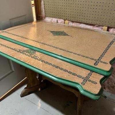 Sale Photo Thumbnail #59: Vintage 1940-1950 enamel pull out table 