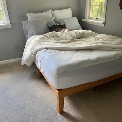 Sale Photo Thumbnail #25: Full size Platform Bed with mattress