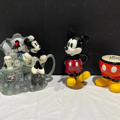 Disney Collection - Minnie Dressing Table, Mickey Mug And Teapot