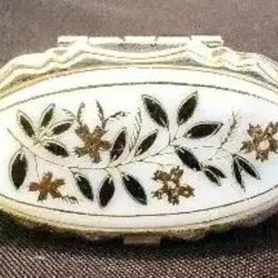 Pocket Size Miniature Sewing Kit In Decorative Metal Box