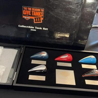 Harley Davidson HD Brand New, Mint Condition Collectible Bike Motorcycle Tank Set