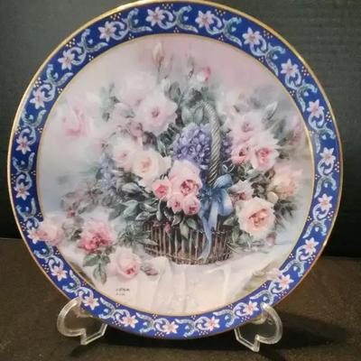 Lena Liu's Basket Bouquets Decorative Plate, W.L. George, Gold-rimmed Plate