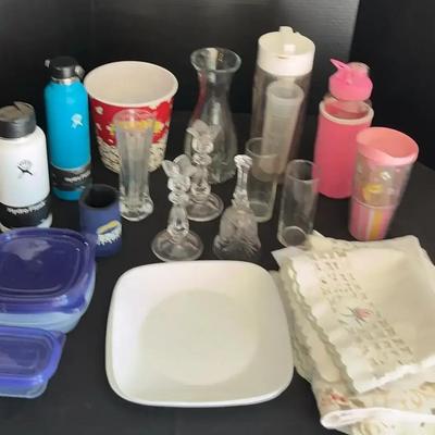 So Much Kitchen and Decor! Hydro Flasks, Crystal Vase, Glassware, Plastic Ware, Linens, Tervis 