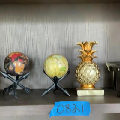 6 Pieces Of Decor 