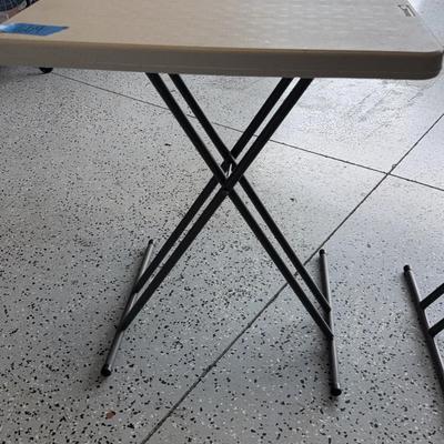Small Plastic Top Table By Iceberg 26 X 18 X 28 One Of Two