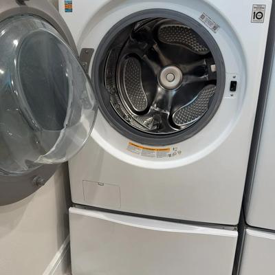 Lg Thin Q Inverter Direct Drive Washer With True Balance