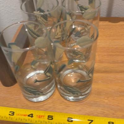 Set A Six Garden Themed Juice Glasses With Two Glass Bottles