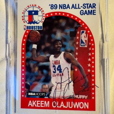 Akeem Olajuwon AUTOGRAPHED NBA Basketball Card