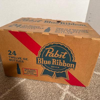 A Vintage Pabst Blue Ribbon Beer 24 Bottle Cardboard Box. Dated 1971.